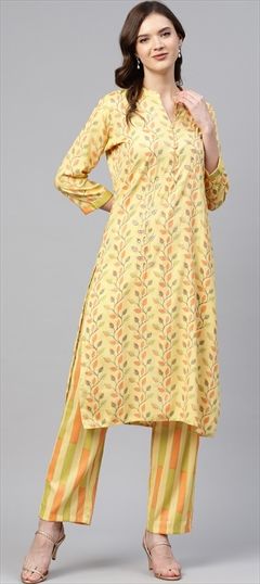 Casual Yellow color Tunic with Bottom in Rayon fabric with Printed, Zardozi work : 1731870