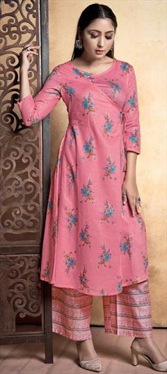 Casual Pink and Majenta color Tunic with Bottom in Rayon fabric with Printed work : 1733788