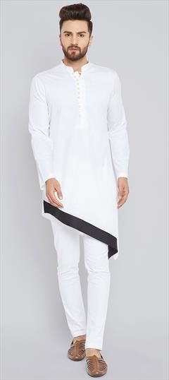 White and Off White color Kurta Pyjamas in Cotton fabric with Thread work : 1737179