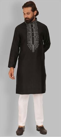 Black and Grey color Kurta Pyjamas in Raw Silk fabric with Resham, Thread work : 1740359