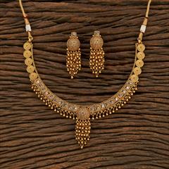 Gold color Necklace in Brass studded with Beads, CZ Diamond, Pearl & Gold Rodium Polish : 1745031