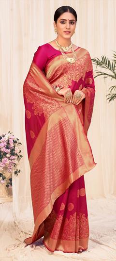 Traditional Gold color Saree in Banarasi Silk, Silk fabric with South Weaving work : 1746659