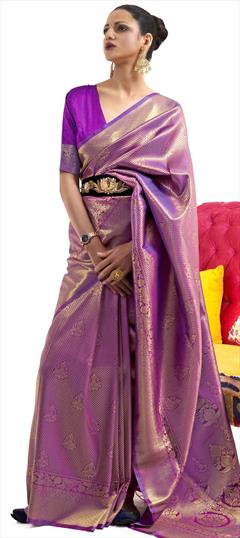 Traditional Purple and Violet color Saree in Handloom fabric with Bengali Weaving work : 1747769
