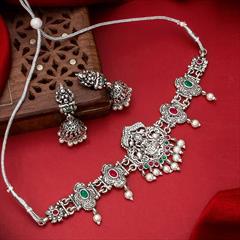 Green color Necklace in Metal Alloy studded with CZ Diamond, Pearl & Silver Rodium Polish : 1749186