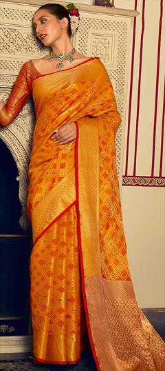 Traditional Yellow color Saree in Patola Silk, Silk fabric with South Weaving work : 1753729