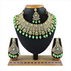 Green color Necklace in Metal Alloy studded with CZ Diamond, Pearl & Gold Rodium Polish : 1754767