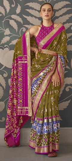 Casual, Traditional Green color Saree in Patola Silk, Silk fabric with South Printed, Stone work : 1756364