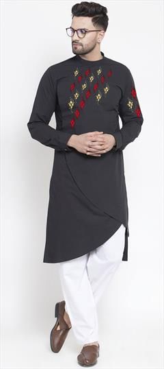 Black and Grey color Kurta Pyjamas in Cotton fabric with Embroidered, Thread work : 1757510