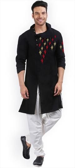 Black and Grey color Kurta Pyjamas in Cotton fabric with Embroidered, Thread work : 1757512