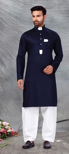 Blue color Kurta Pyjamas in Cotton fabric with Thread work : 1757754