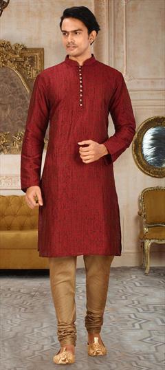 Red and Maroon color Kurta Pyjamas in Jamawar fabric with Thread work : 1760244
