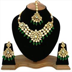 Green color Necklace in Metal Alloy studded with Kundan & Gold Rodium Polish : 1763304