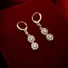 White and Off White color Earrings in Metal Alloy studded with Austrian diamond & Gold Rodium Polish : 1767071
