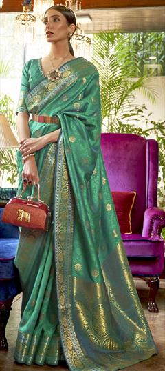 Reception, Traditional Green color Saree in Kanchipuram Silk, Silk fabric with South Weaving work : 1771364