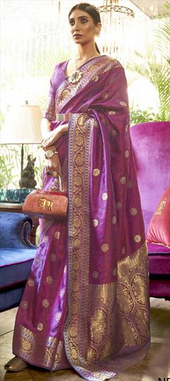 Traditional Pink and Majenta color Saree in Kanchipuram Silk, Silk fabric with South Weaving work : 1771365