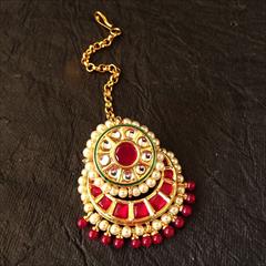Red and Maroon color Mang Tikka in Brass, Copper, Metal Alloy studded with CZ Diamond, Pearl & Gold Rodium Polish : 1775367