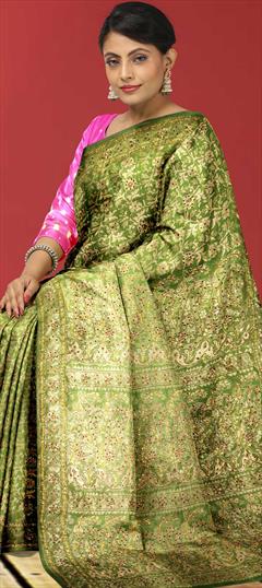 Traditional, Wedding Green color Saree in Kanchipuram Silk, Silk fabric with South Stone, Thread, Weaving work : 1778525