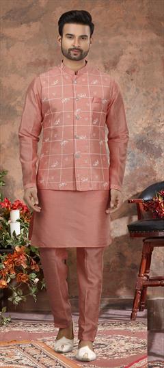 Pink and Majenta color Kurta Pyjama with Jacket in Dupion Silk fabric with Printed work : 1781558