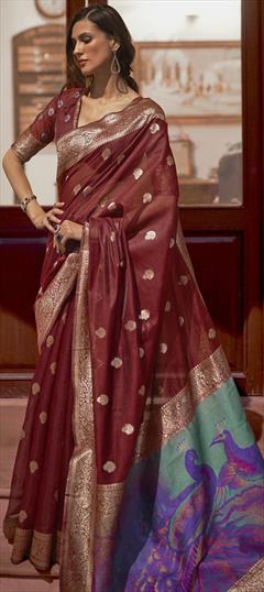 Traditional Red and Maroon color Saree in Handloom fabric with South Weaving work : 1788438