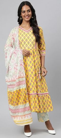 Festive, Party Wear Yellow color Salwar Kameez in Cotton fabric with Anarkali Gota Patti, Printed work : 1794663