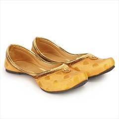 Yellow color Women Shoes in Synthetic fabric with Patch work : 1795278