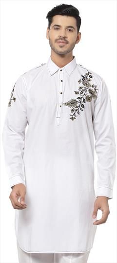 White and Off White color Kurta in Cotton fabric with Embroidered work : 1798175