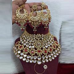 Red and Maroon color Bridal Jewelry in Metal Alloy studded with Kundan, Pearl & Gold Rodium Polish : 1799680