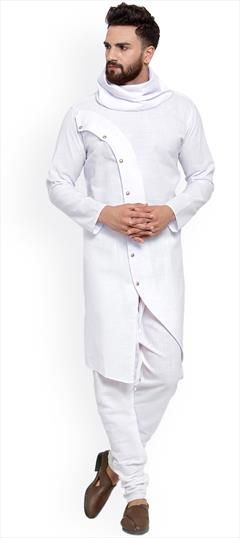 White and Off White color Kurta Pyjamas in Blended Cotton fabric with Thread work : 1799918