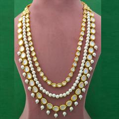 White and Off White color Necklace in Metal Alloy studded with CZ Diamond, Pearl & Gold Rodium Polish : 1801213