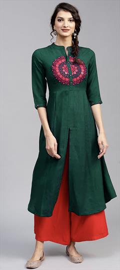 Casual Green color Tunic with Bottom in Rayon fabric with Embroidered work : 1801315