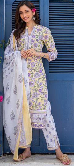 Casual, Party Wear Yellow color Salwar Kameez in Cotton fabric with Straight Floral, Printed work : 1809435
