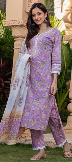 Casual, Party Wear Purple and Violet color Salwar Kameez in Cotton fabric with Straight Floral, Printed work : 1809440