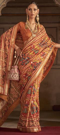 Traditional Orange color Saree in Patola Silk, Silk fabric with South Stone work : 1809530
