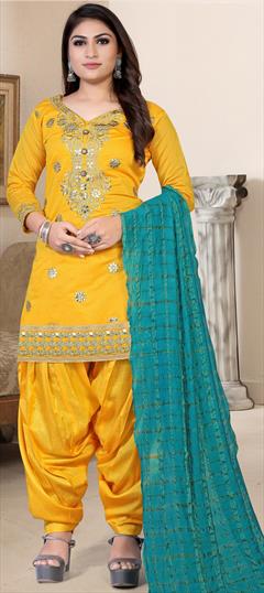Festive, Party Wear Yellow color Salwar Kameez in Chanderi Silk fabric with Patiala, Straight Embroidered, Gota Patti, Thread, Zari work : 1815090