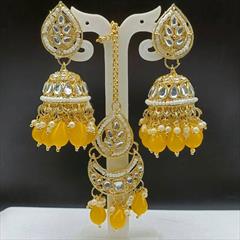 Yellow color Earrings in Metal Alloy studded with CZ Diamond & Gold Rodium Polish : 1818386