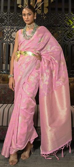 Traditional Pink and Majenta color Saree in Art Silk, Silk fabric with South Weaving work : 1820904