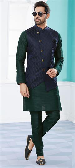 Green color Kurta Pyjama with Jacket in Dupion Silk fabric with Weaving work : 1822316