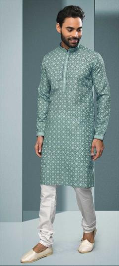 Green color Kurta Pyjamas in Cotton fabric with Mirror, Printed, Thread work : 1824413