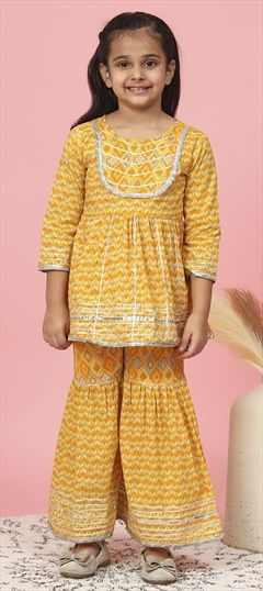 Casual Yellow color Girls Top with Bottom in Cotton fabric with Gota Patti, Printed work : 1824669