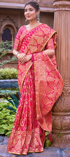 Traditional Pink and Majenta color Saree in Banarasi Silk, Silk fabric with South Weaving work : 1824768