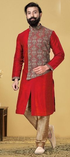 Red and Maroon color Kurta Pyjamas in Dupion Silk fabric with Embroidered, Thread work : 1828451