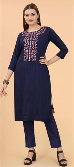 Casual Blue color Salwar Kameez in Viscose fabric with Straight Embroidered, Thread work : 1836134