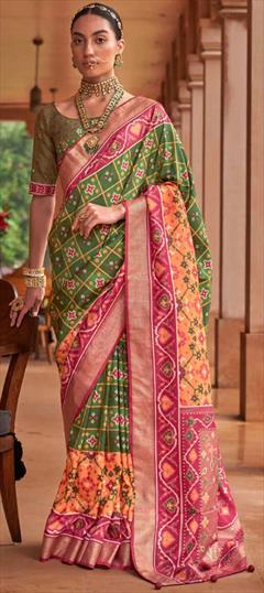 Reception, Traditional Green color Saree in Patola Silk, Silk fabric with South Printed, Weaving work : 1839689