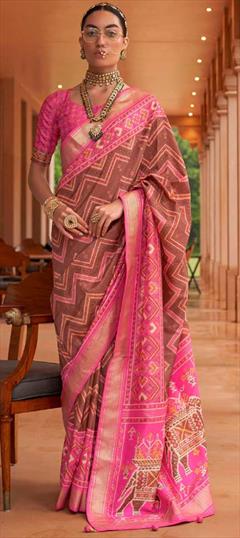 Reception, Traditional Multicolor color Saree in Patola Silk, Silk fabric with South Printed, Weaving work : 1839693