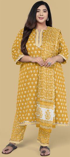 Casual Yellow color Salwar Kameez in Cotton fabric with Straight Printed work : 1840669