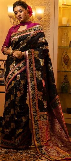 Reception Black and Grey color Saree in Banarasi Silk, Silk fabric with South Weaving work : 1843004