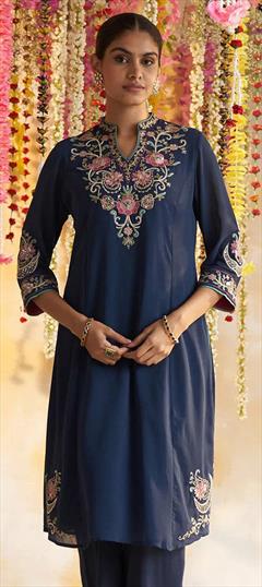 Casual Blue color Kurti in Georgette fabric with Long Sleeve, Straight Embroidered work : 1843368