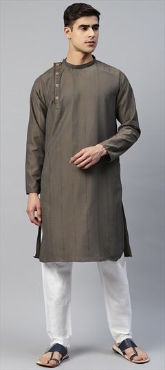 Black and Grey color Kurta Pyjamas in Muslin fabric with Thread work : 1843556