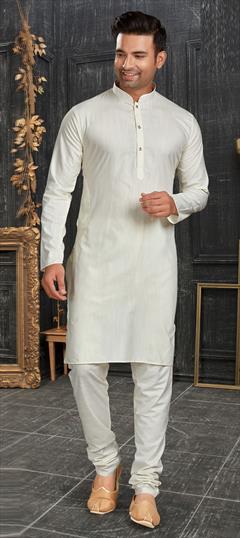White and Off White color Kurta Pyjamas in Cotton fabric with Thread work : 1844276