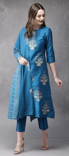 Casual Blue color Salwar Kameez in Blended Cotton fabric with Straight Printed work : 1846114